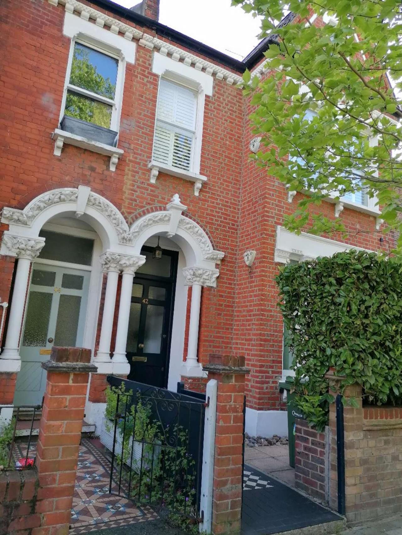 Homestay Clapham South Victorian House London